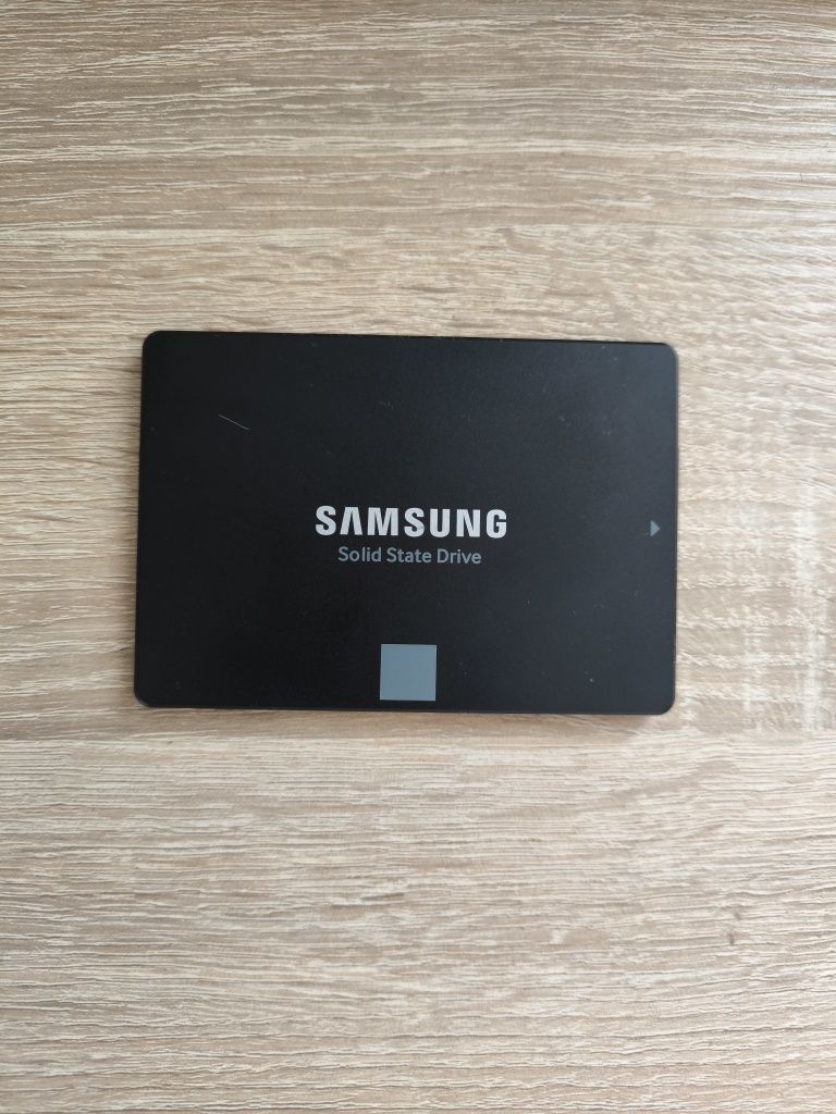 SSD Samsung 850 EVO в отлично здраве