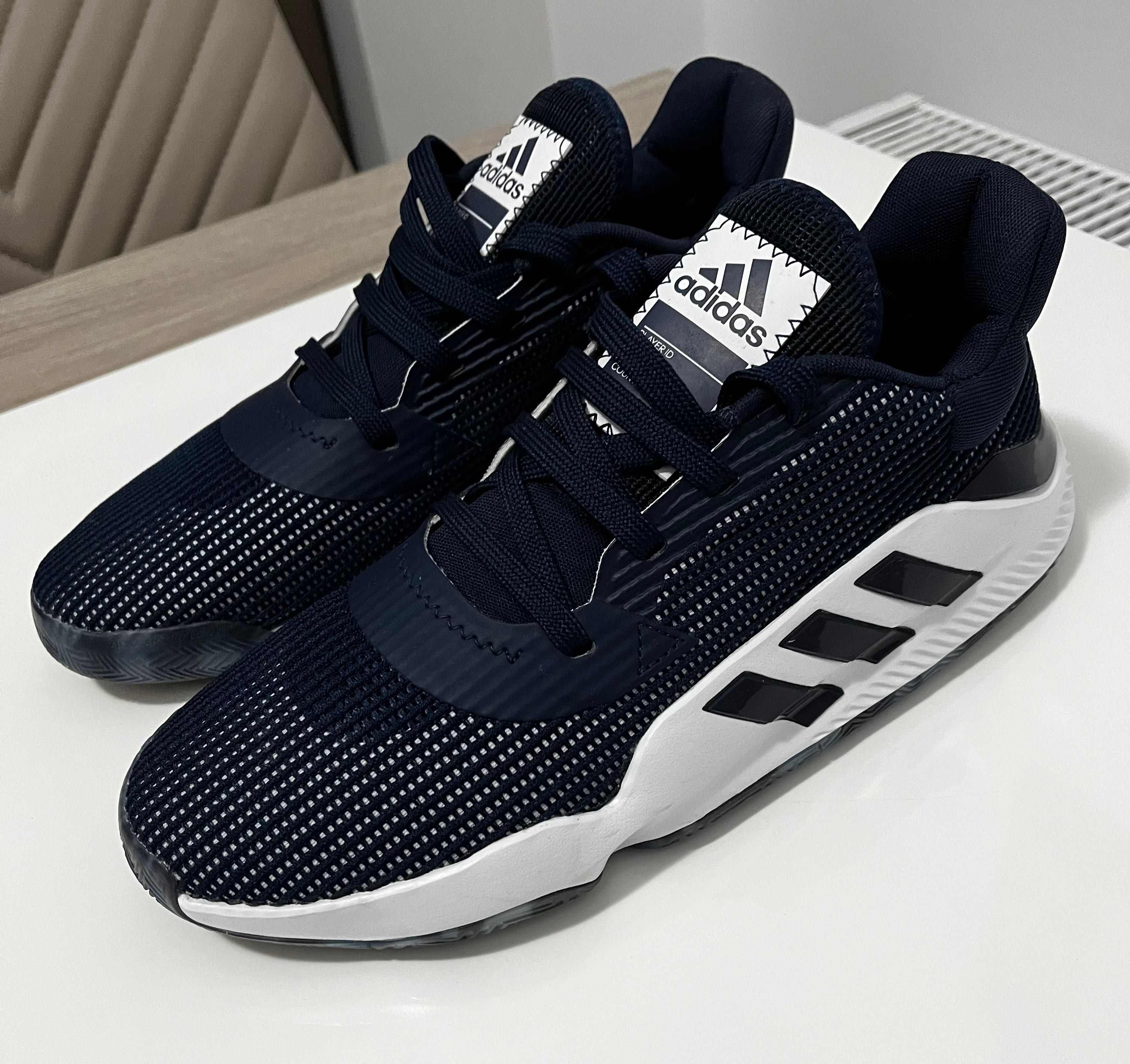 Pantofi sport Adidas