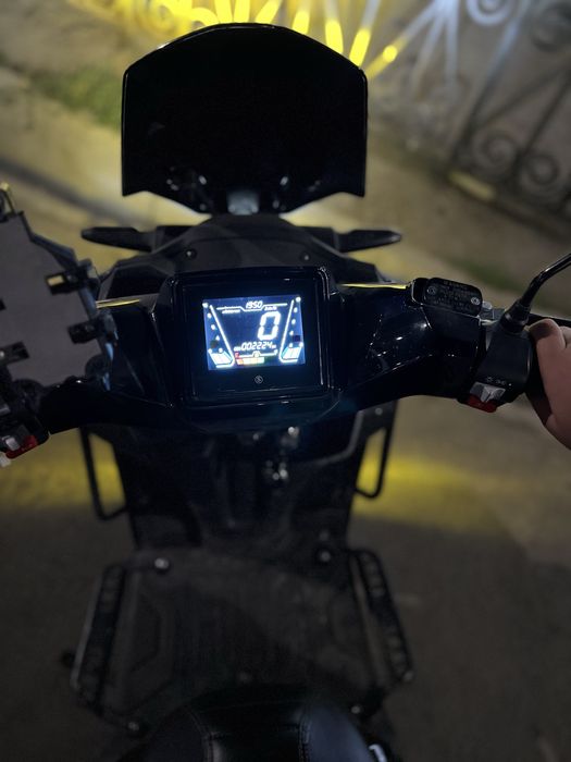 Moto tank 3 pro max