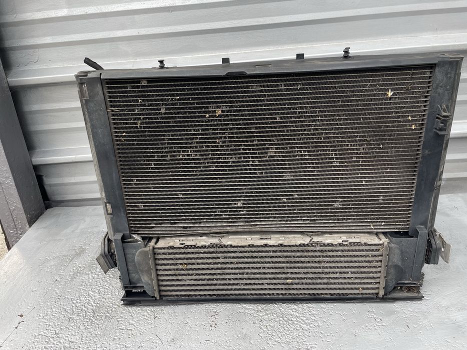 Радиатор/ перка БМВ 135и/ 335/ 435 и др (radiator bmw f20, M135i)