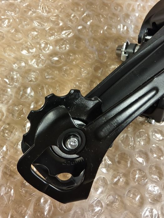 НОВ Заден дерайльор  Shimano Sora RD-R3000 9ск GS