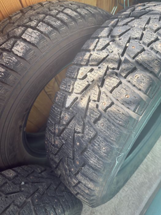 Продам шины зимние