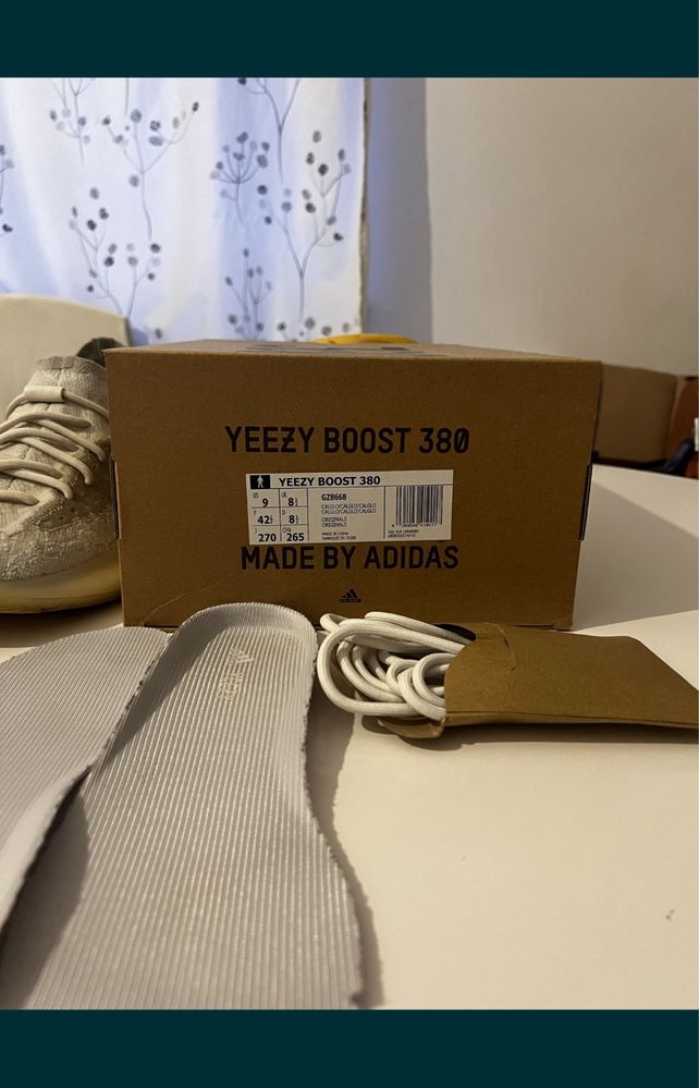 Yeezy 380 CALCITE GLOW Originali Urgent!!!