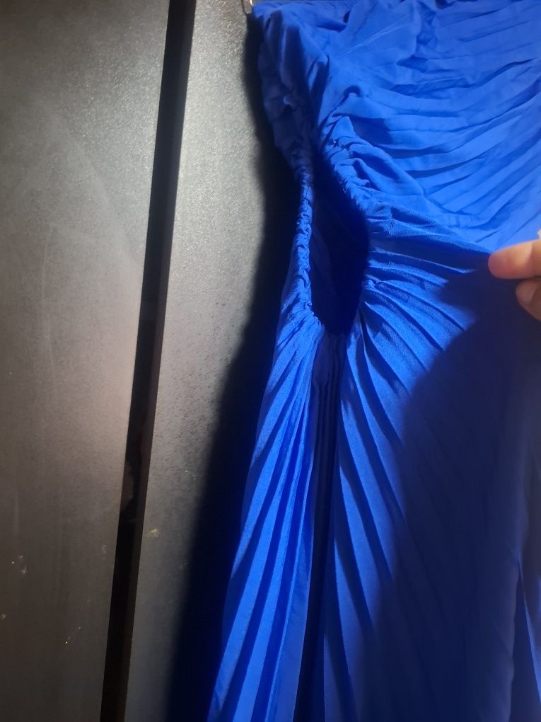 Rochie eleganta medie