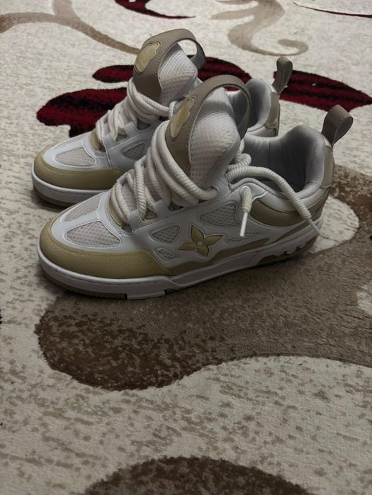Louis Vuitton lv skate crem alb