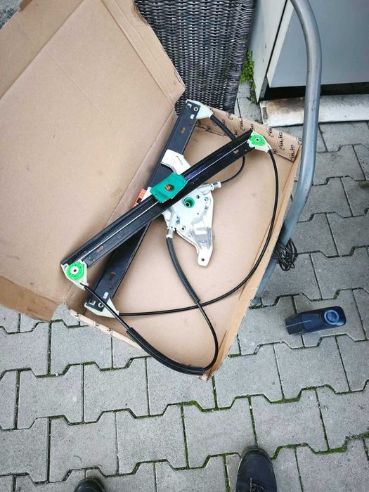 Стъклоподемник BLIC 6060-00-AI3917 за Audi A6 Sedan (4B, C5) 2.5 TDI