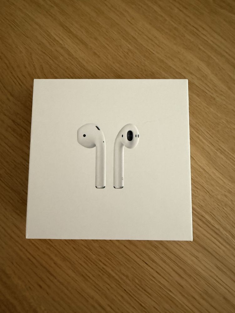 AirPods 2 малко ползвани