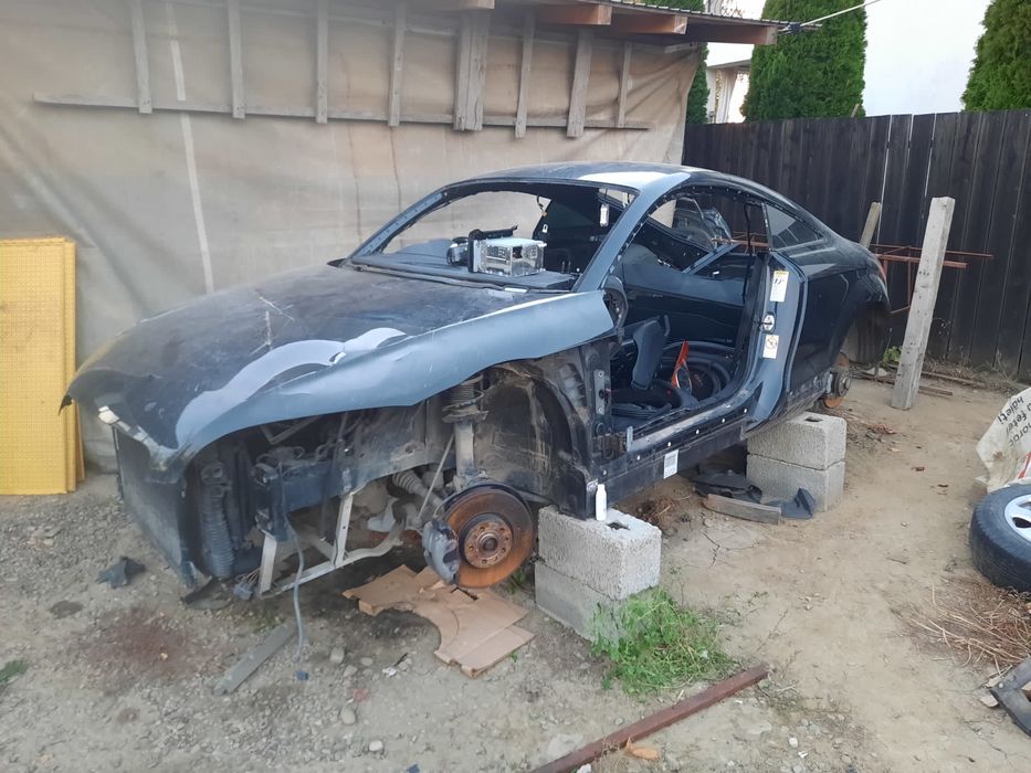Piese audi Tt bara spate interior Usi geamuri scaune ornamente