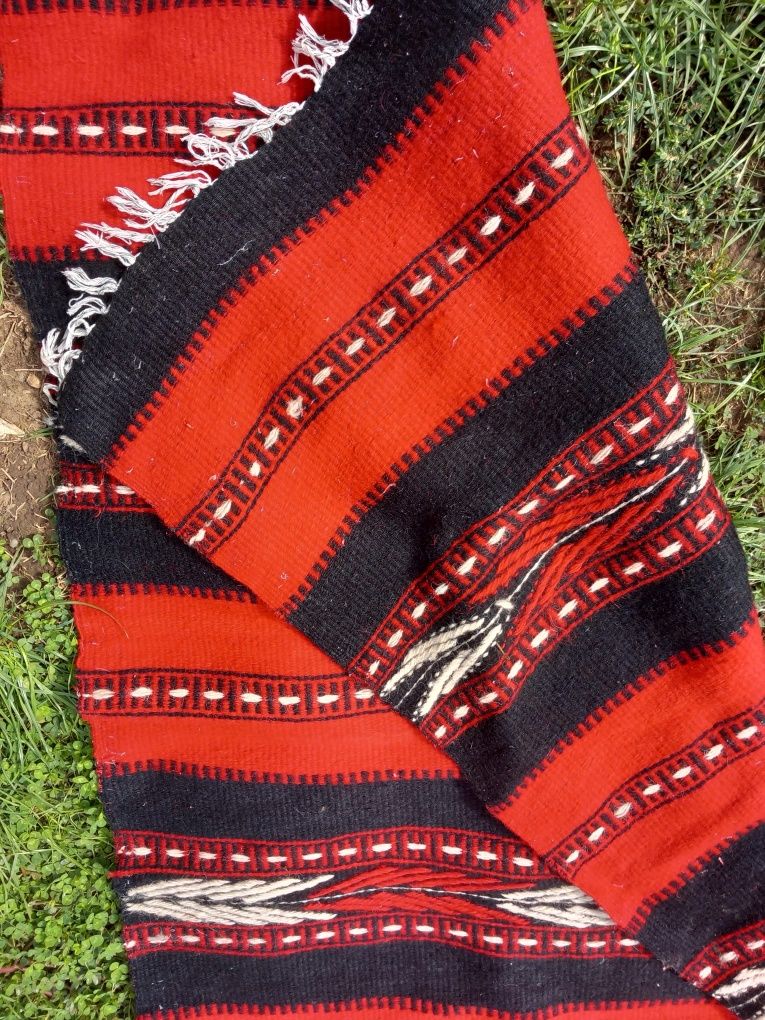 Covor macat tradițional velinta de lana 100%  țesut manual la război
