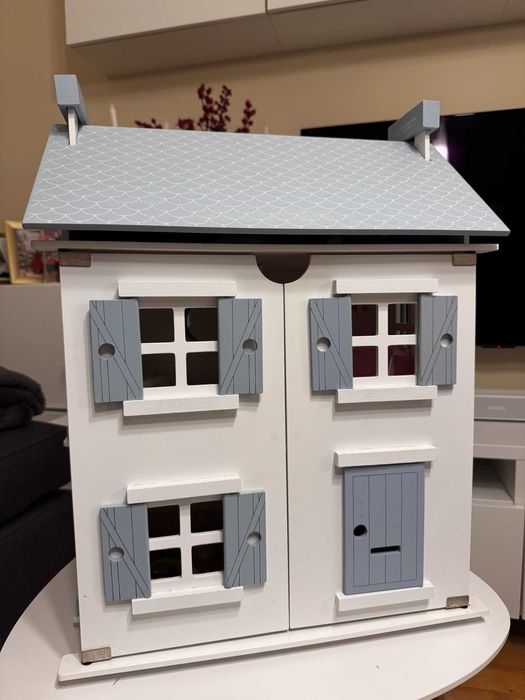 Casuta De Papusi Cu Mobilier Din Lemn Little Dutch