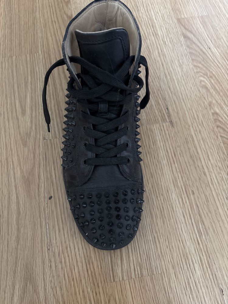Christian Louboutin High Top Sneakers nr.42