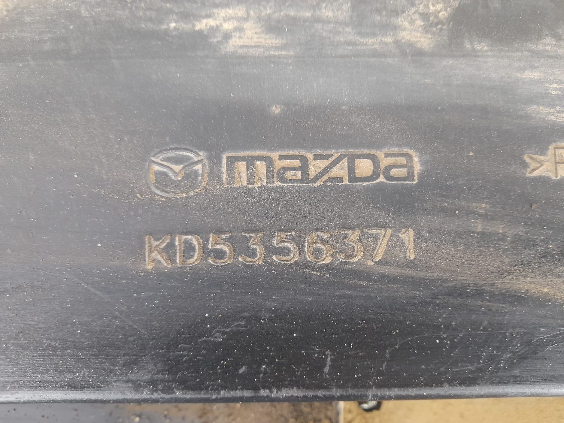 Scut lateral stanga KD5356371 Mazda CX-5 1 (KE) [2011 - 2015] 2.2 d S