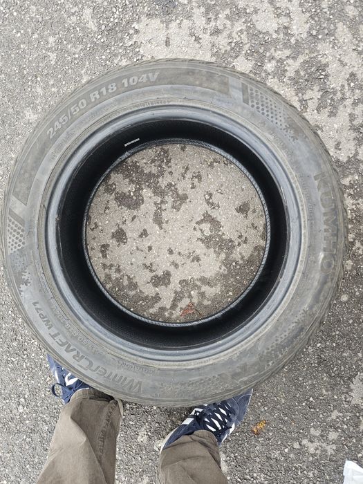 KUMHO 245/50/18 зимни