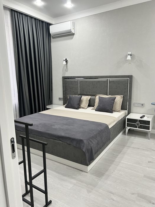 Посуточно 1 комн квартира в ЖК Аркада