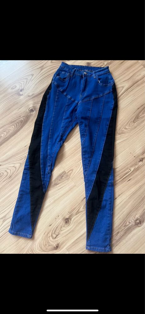 Vand jeans in 2 culori