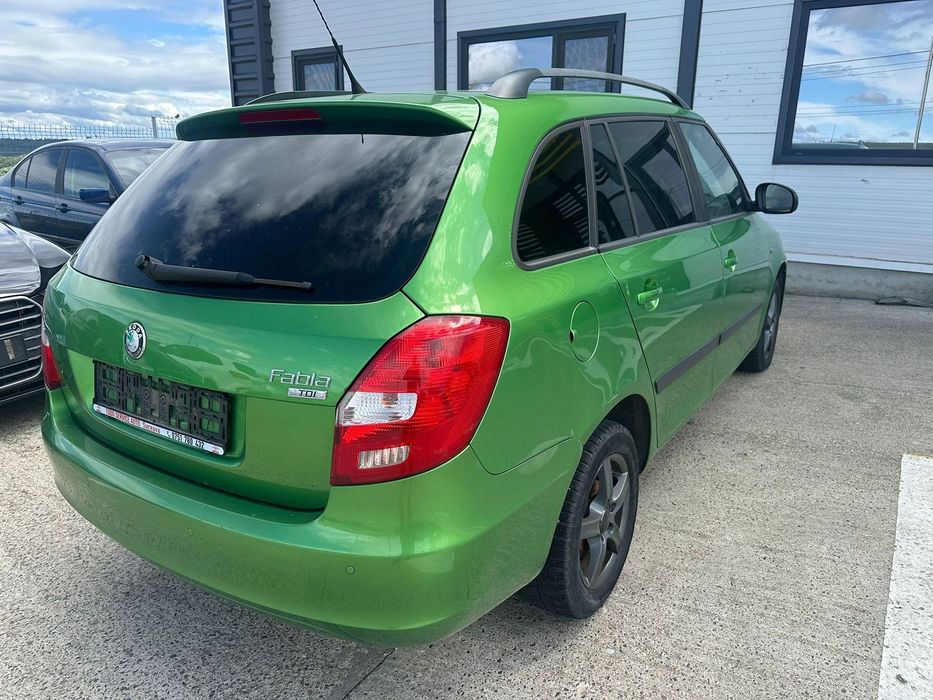 Dezmembrez / Dezmembrari / Piese / Accesorii Skoda fabia facelift break 1.2 tdi 2011 volan stanga verde