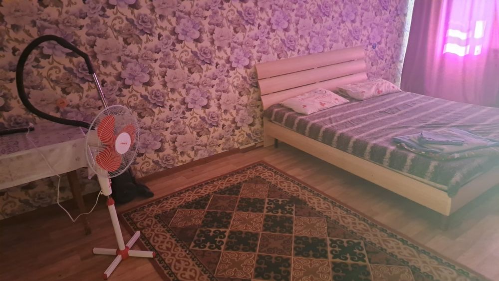 Школьник по часам 1000тг