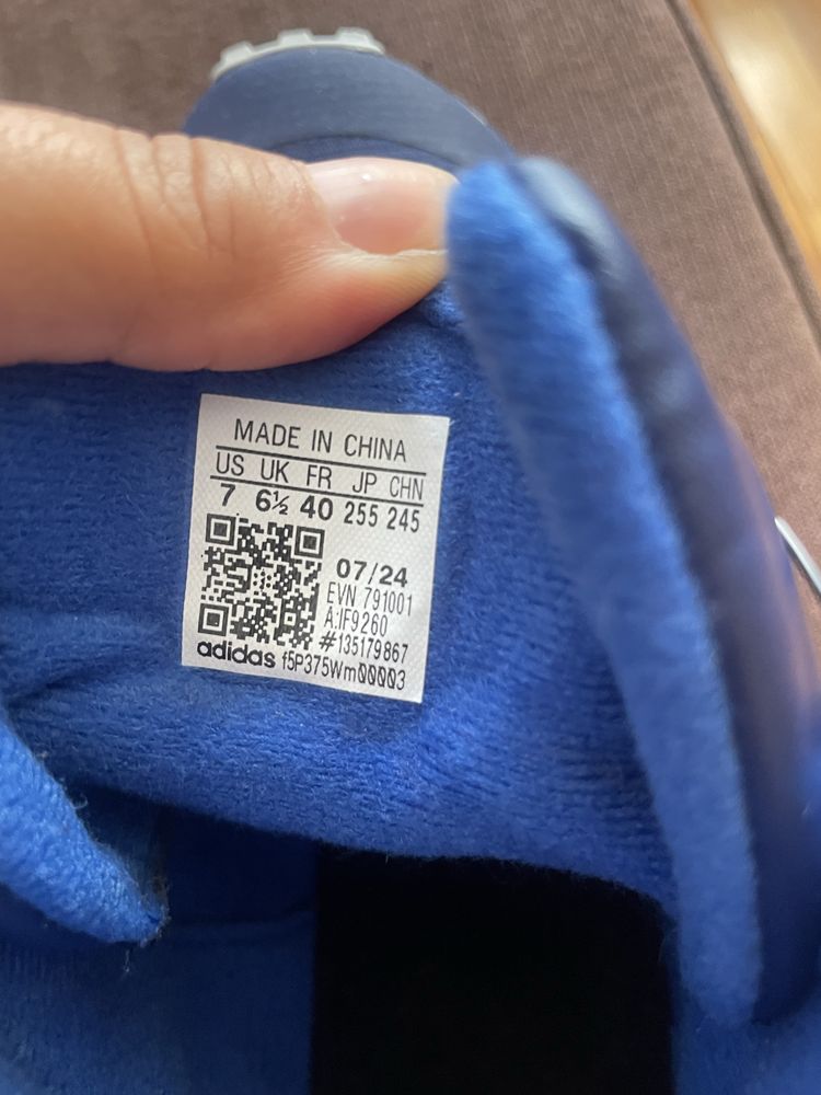Оригинални зимни боти Adidas