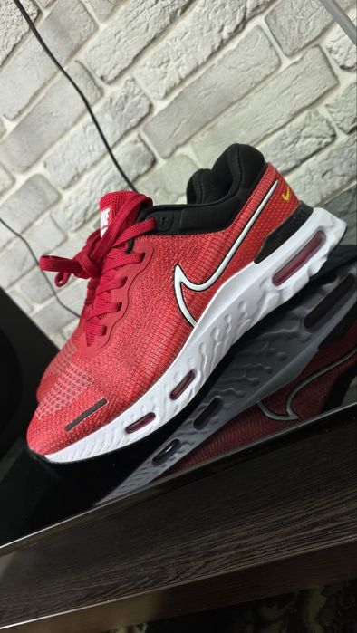 Оригинальные кроссы Nike