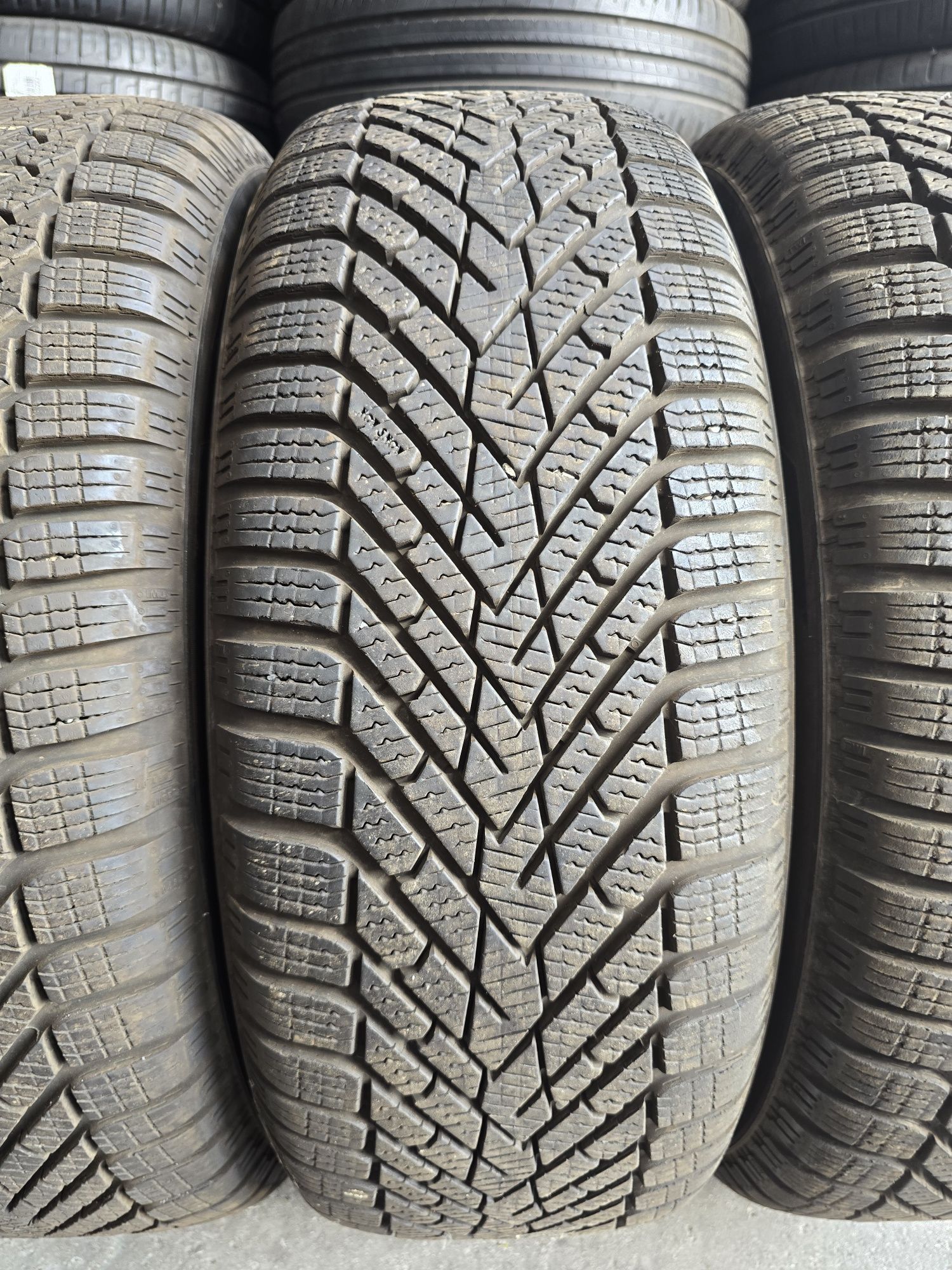 205/60/16 PIRELLI 4бр