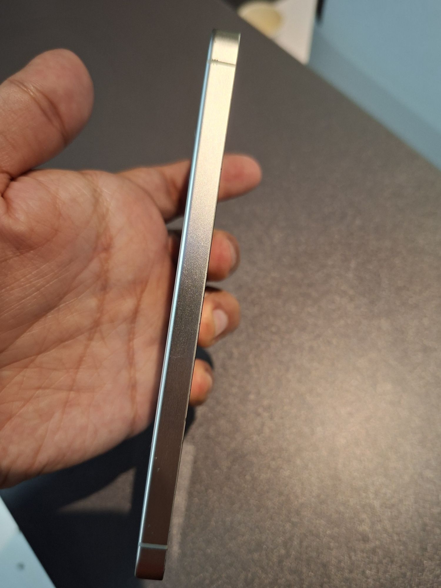 Продам свой телефон Samsung S24 Vietnam 8/256