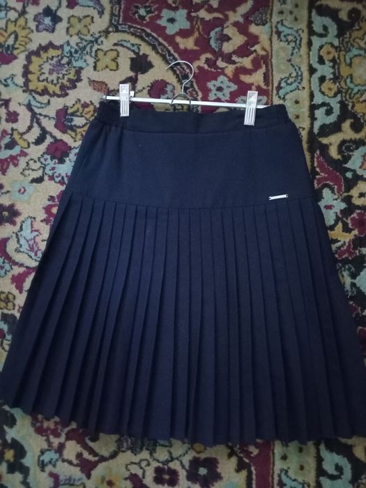 Продам школьные юбочки 32-44 размера и другие
