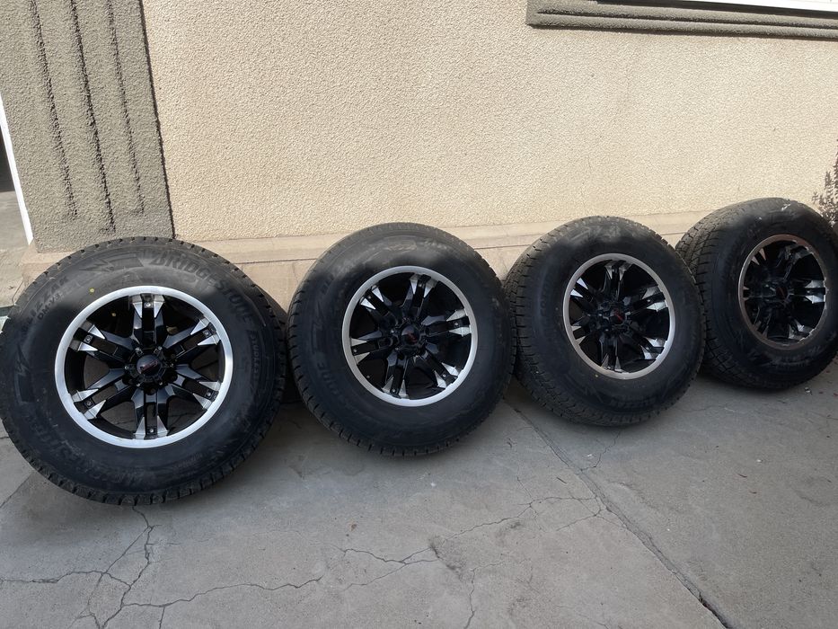 Зимняя резина BRIDGESTONE BLIZZAK (Япония) 265/70R17 на дисках