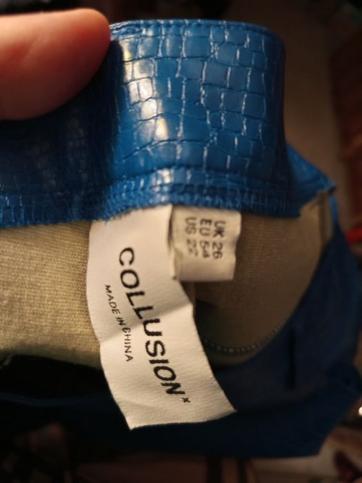 Pantaloni piele albastru