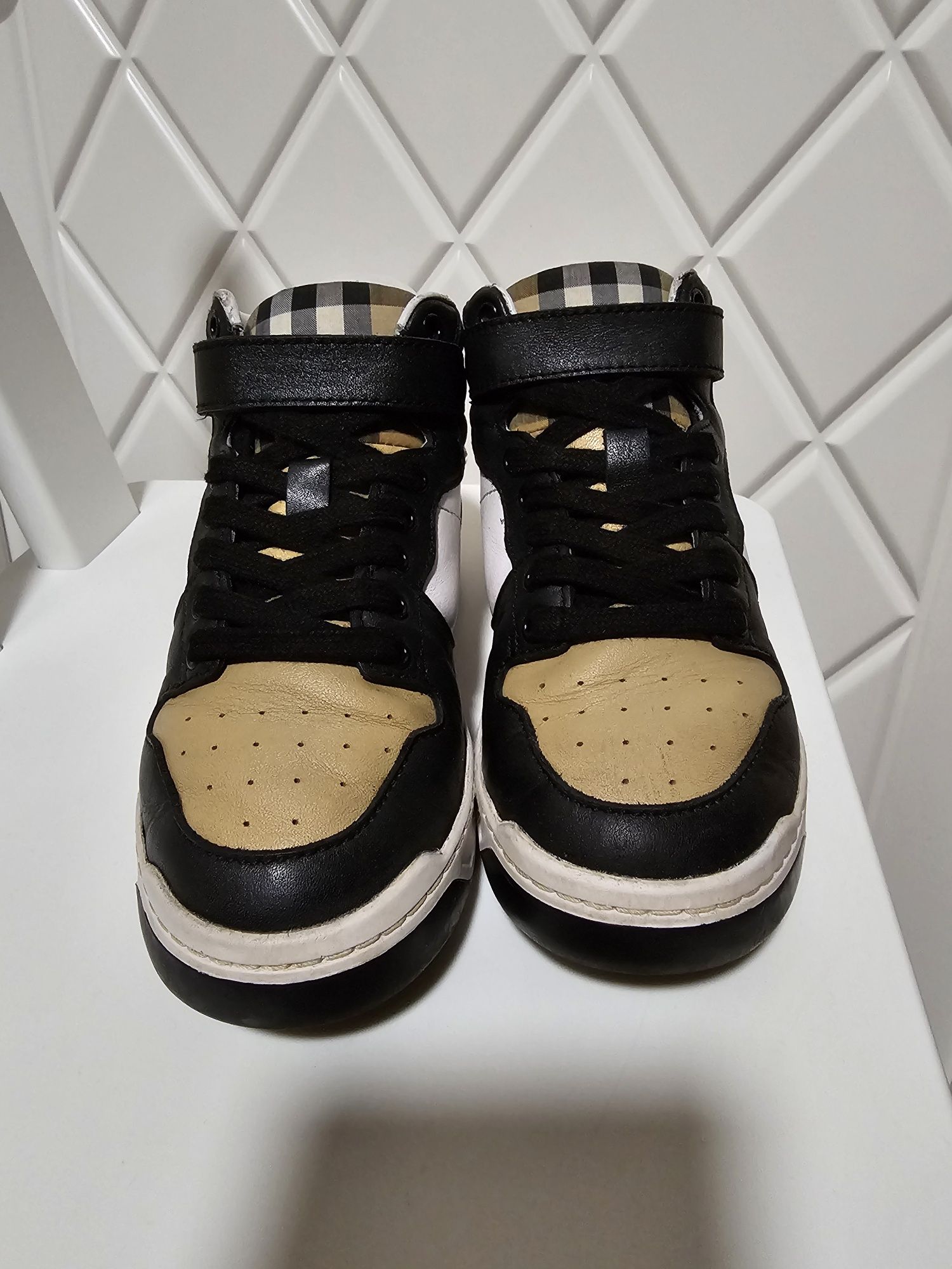 Snekers Burberry originali nr 29