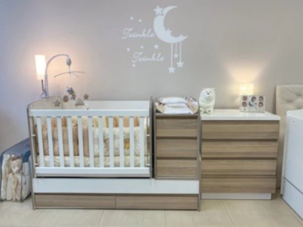 Мебели за бебешка/детска стая на половин цена