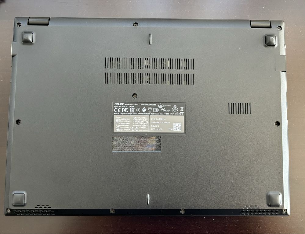 Laptop ultraportabil ASUS ExpertBook P2451FA garantie