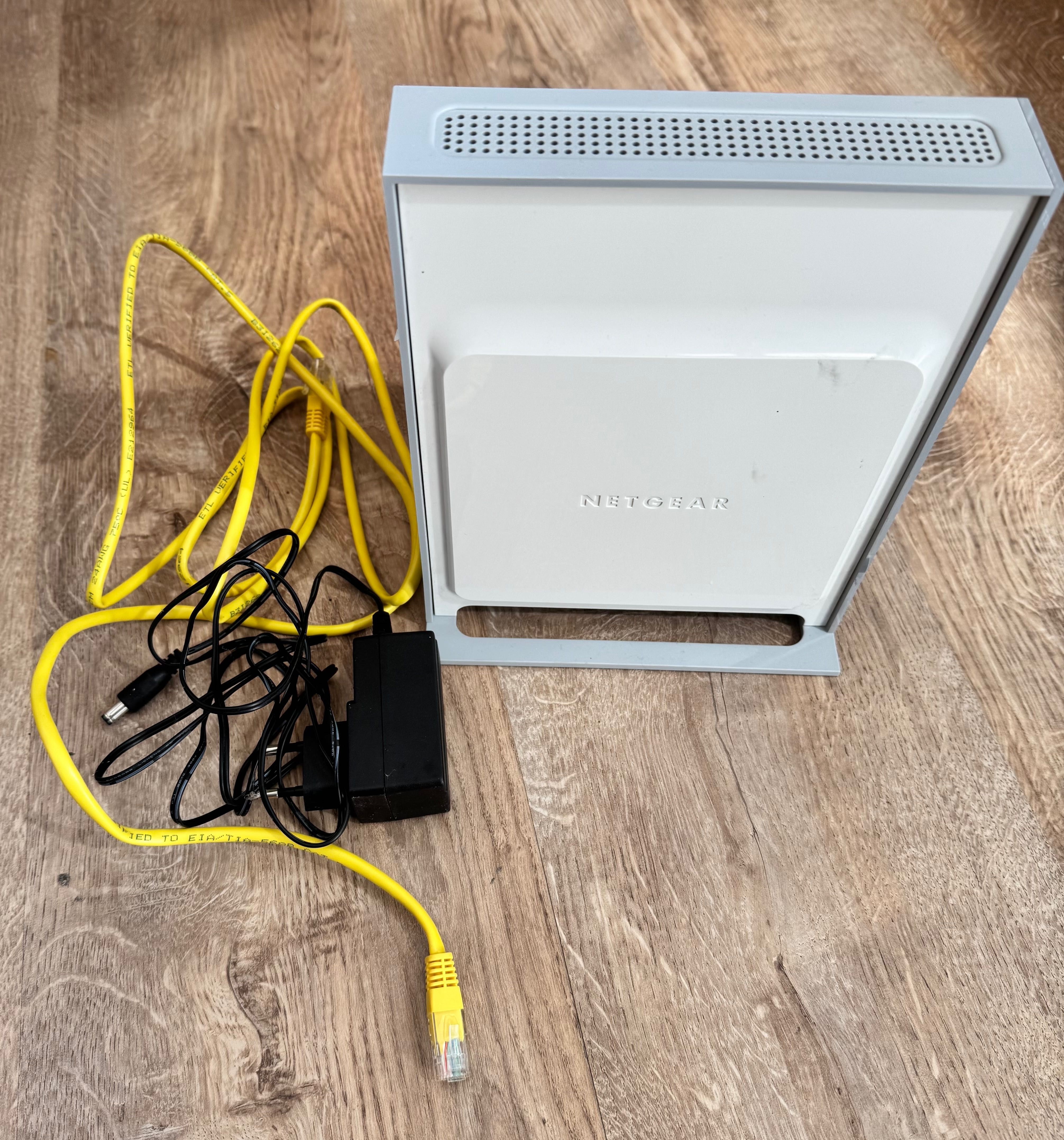 Netgear DG834NB v2 WiFi Рутер за ADSL2+