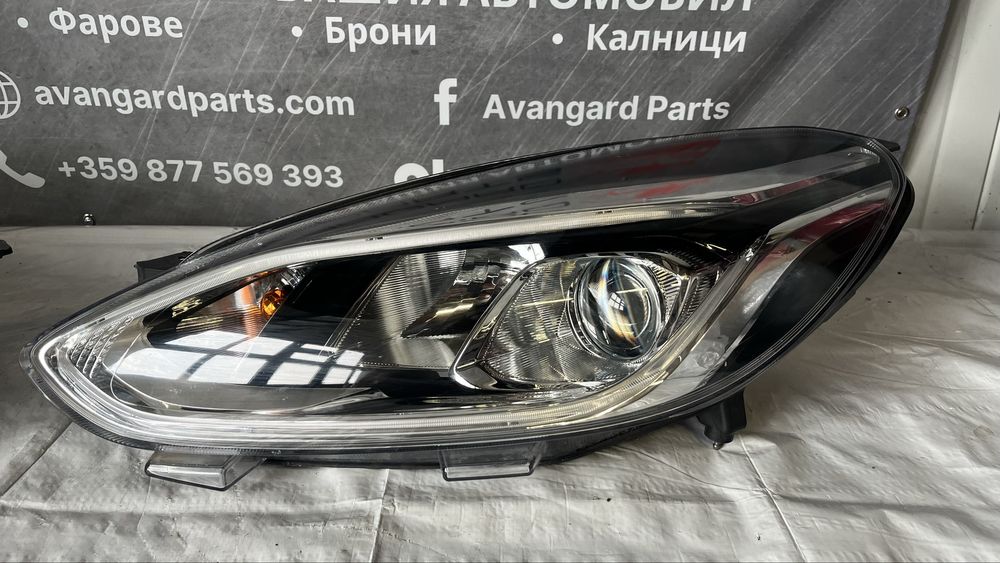 Фар Ford Fiesta MK8 ляв и десен 2 бр