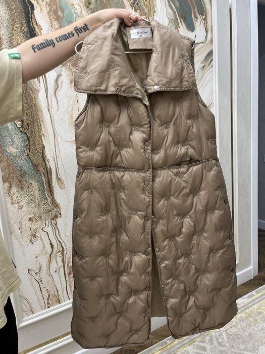 Продам удлиненную жилетку