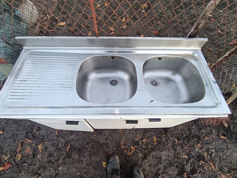 Метален шкаф с двойна мивка алпака, демонтиран