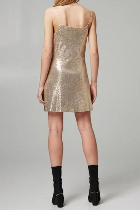 Чисто нови златни BSB рокли с етикети