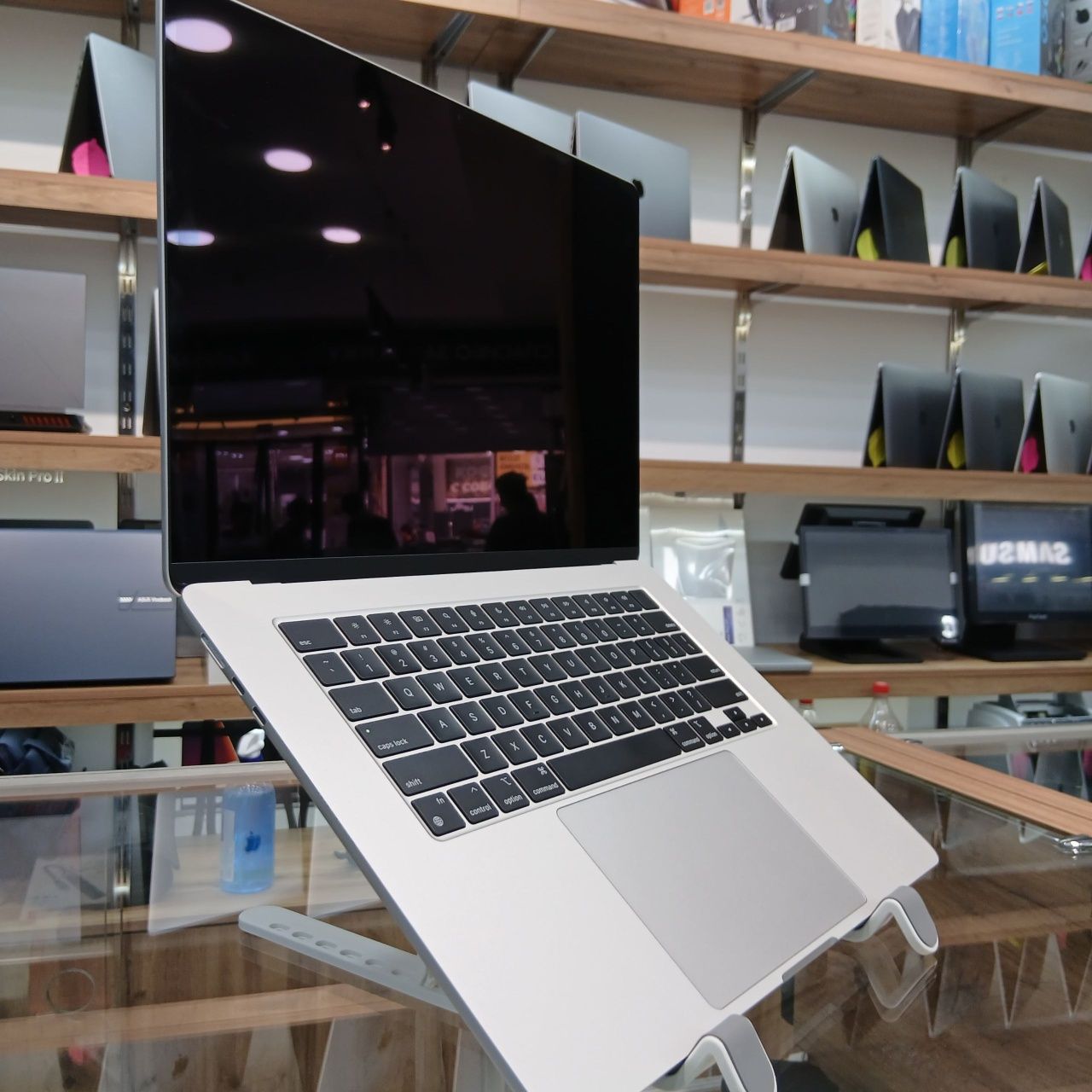 MacBook Air M2 .