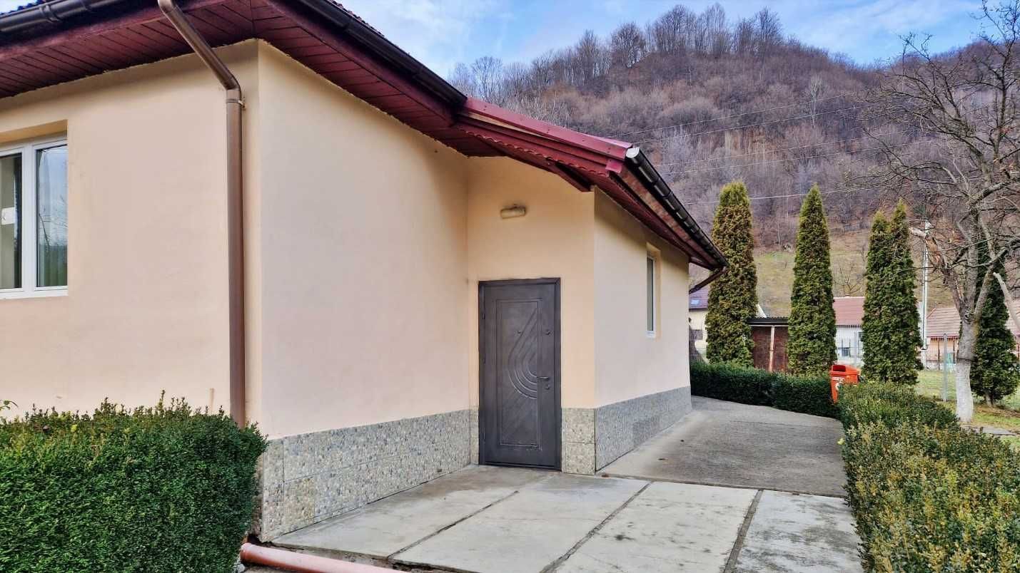 Casa in Uricani, Hunedoara, 127 mp, teren 674 mp, zona turistica