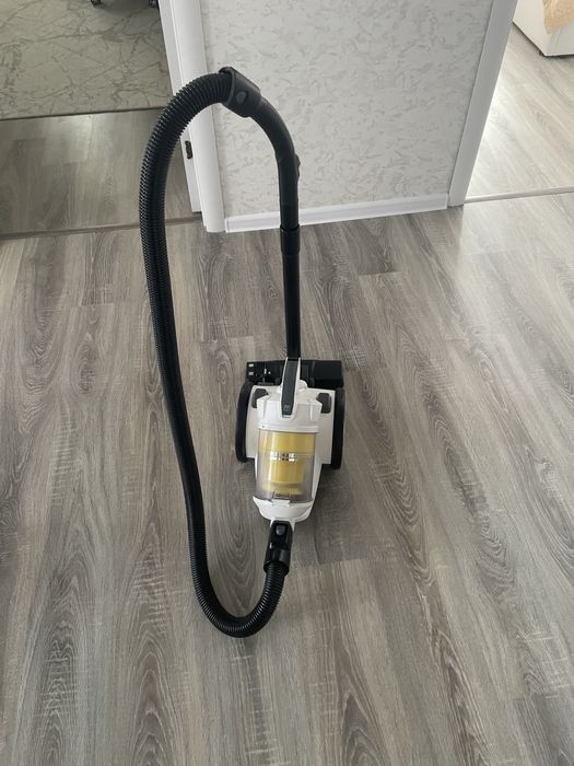 Пылесос KARCHER в отличном состоянии