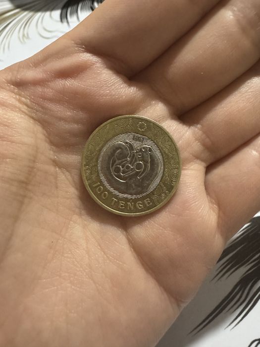 Продам коллекционный монетку