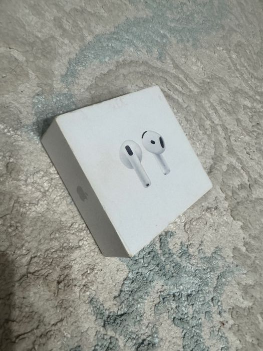 Airpods 4 почти новый состояние коп колданылмады