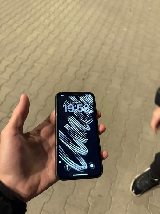 Айфон 11 64гб  состояние 7/10