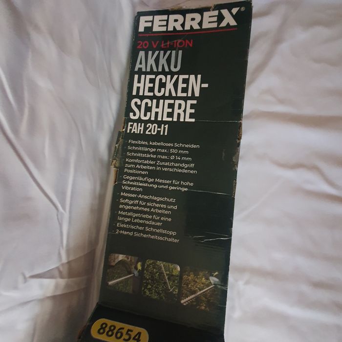 Trimmer gard viu ,cositoare gazon Ferrex
