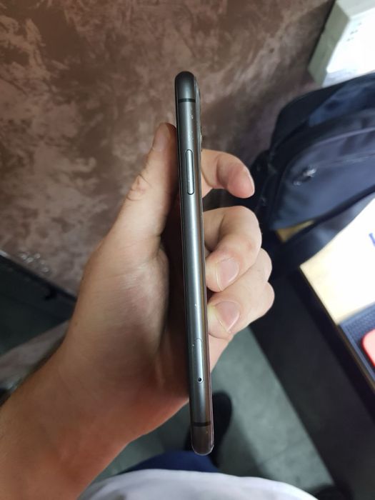 IPhone 11 64gb. 76%