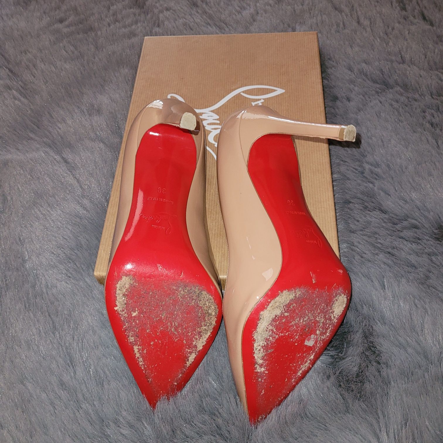 Pantofi Louboutin