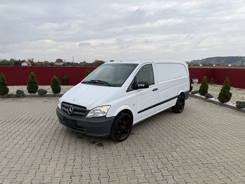 MERCEDES VITO LUNG EURO 5 CLIMA SENZORI 8 roti km reali fara rugina