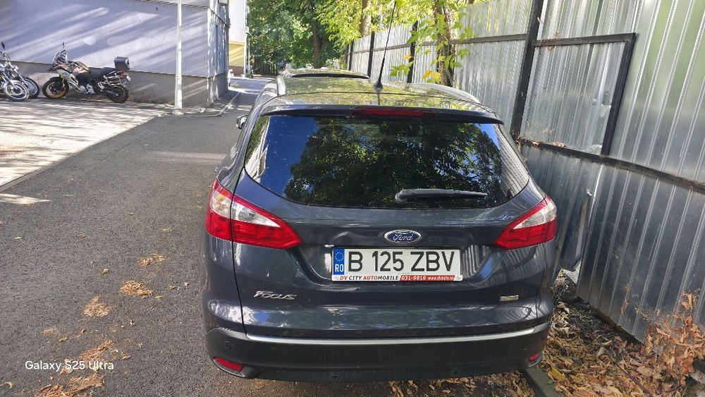Închiriez Ford Focus break, plată săptămânală