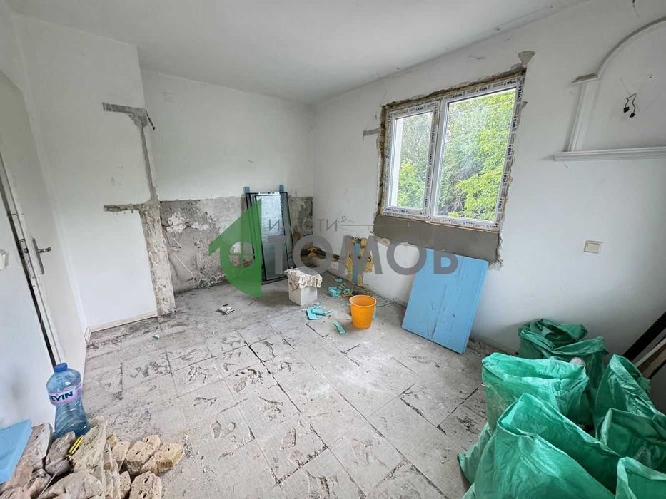 Продава се Къща в с. Белокопитово, Област Шумен - 326 кв.м за 391 €/кв.м - Снимка #13