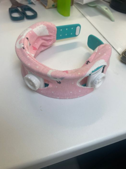 Ортопедична регулираща яка за бебе