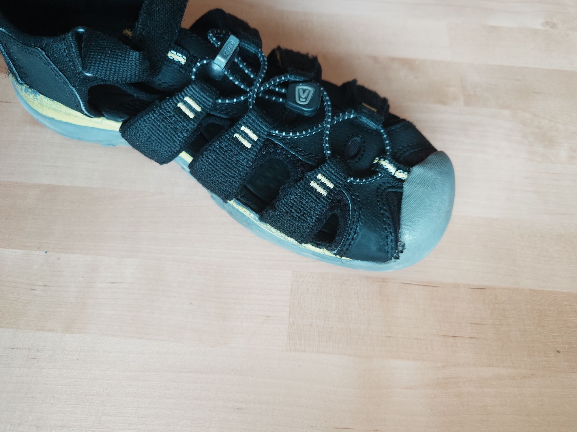 Сандали Keen 38н 24.5 см